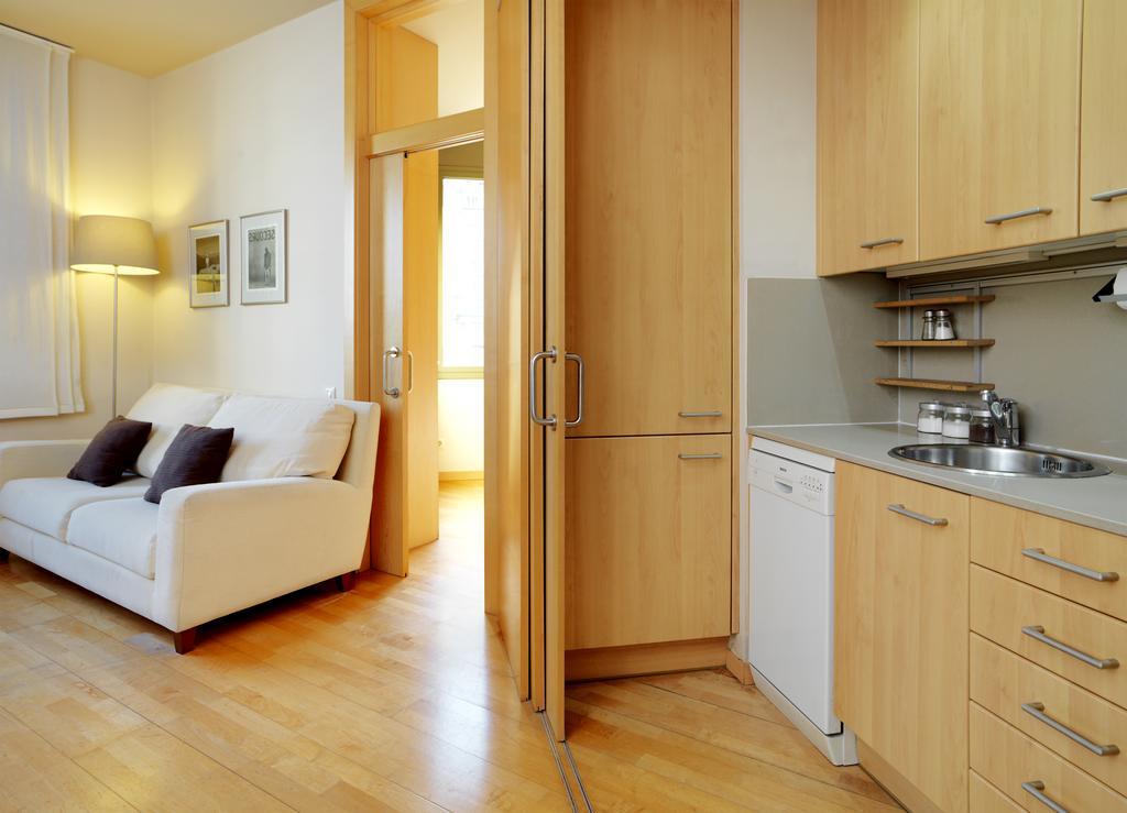 Fewdays Barcelona Apartments Room photo