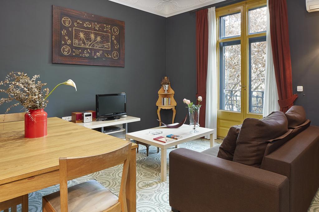 Fewdays Barcelona Apartments Exterior photo